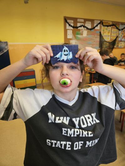 51ec2989-8af0-478f-9d08-e84121f213f7 (1)